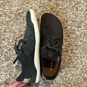 Women’s Barefoot Shoes, Vivo Barefoot